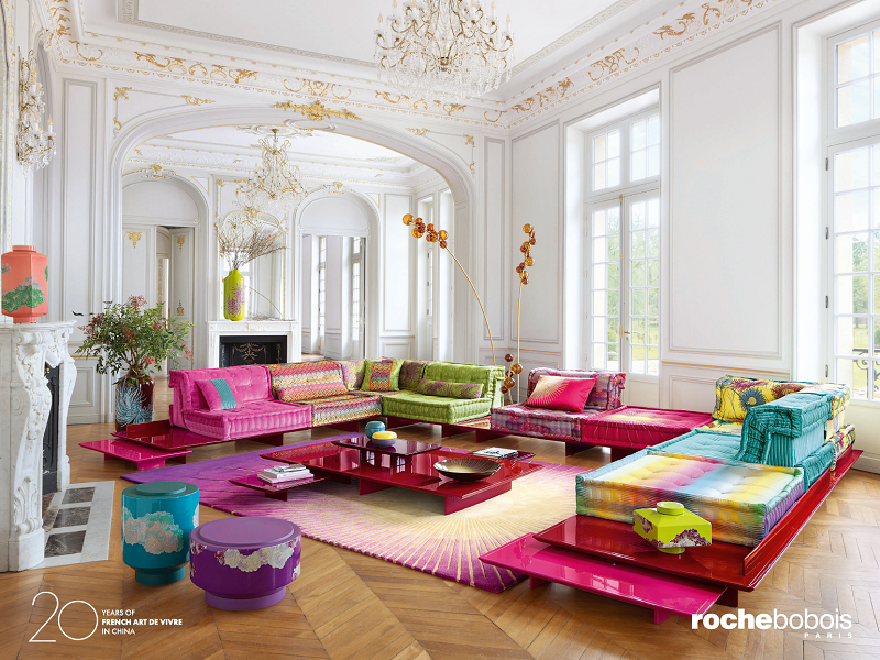 e Bobois 罗奇堡演绎法式艺术生活新篇pg电子娱乐平台2025春夏系列来袭Roch(图2)