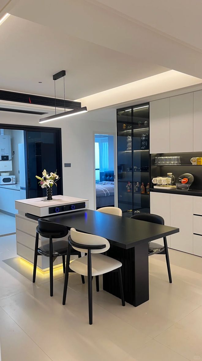 桌入住后我却真香了!小户型这么装太绝pg电子中国老公不听劝非要拆了餐厅餐(图6) 桌入住后我却真香了!小户型这么装太绝pg电子中国老公不听劝非要拆了餐厅餐(图6)